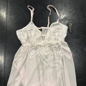 Lingerie SeductiveWear by Cinema Size Medium NWT